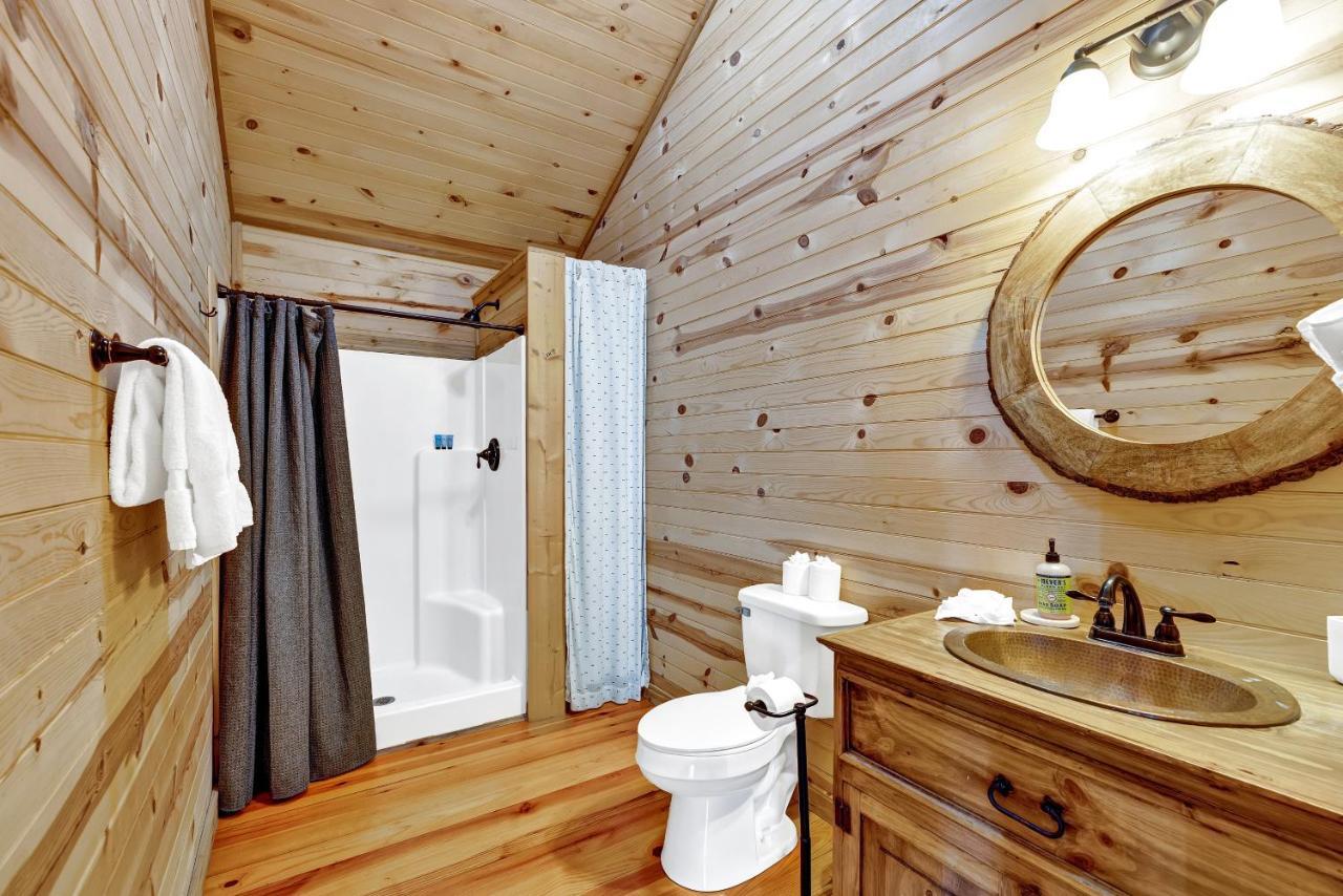 Rocky Ridge Cedar Cabin With Hot Tub & Amazing Views Crabapple Eksteriør billede