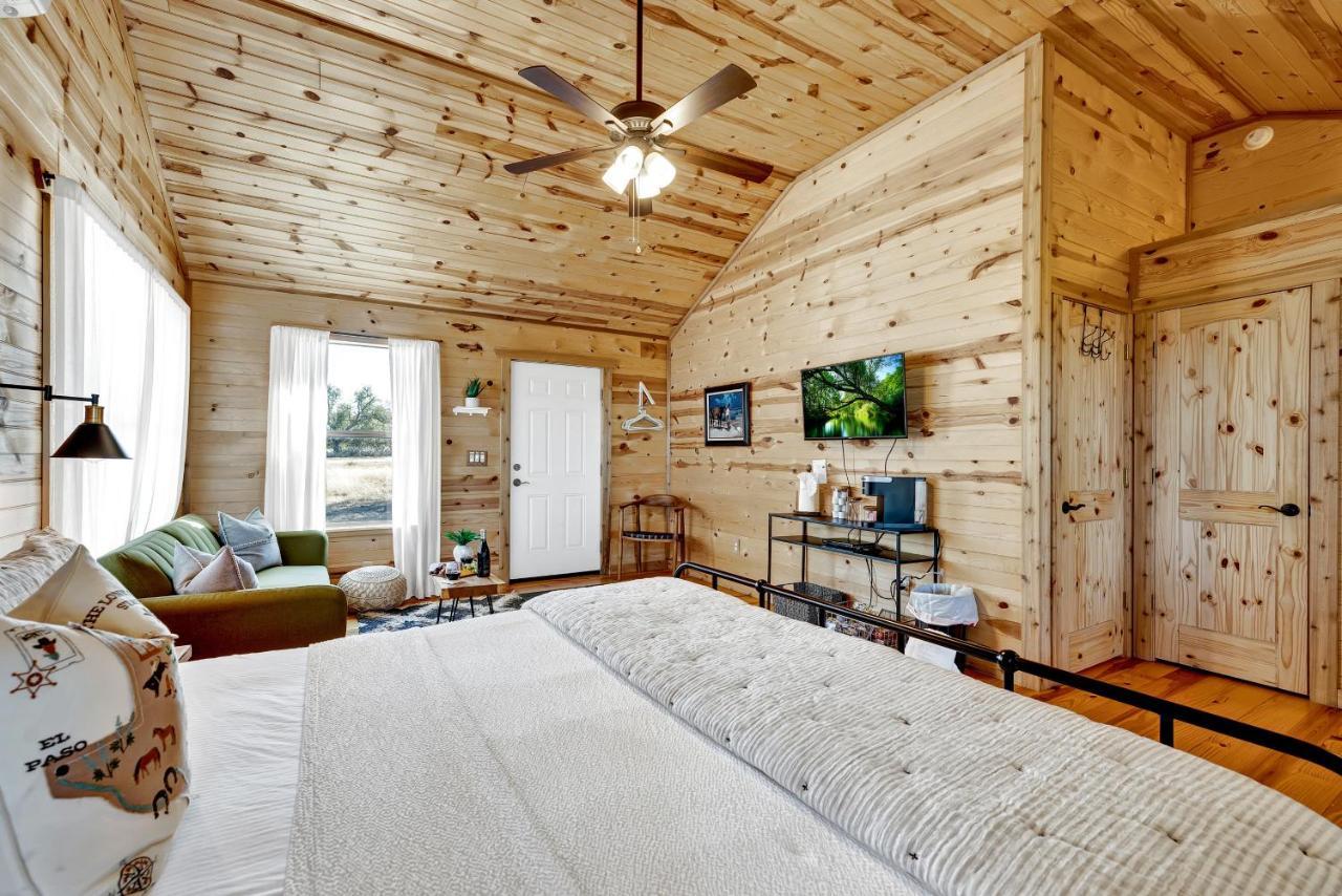 Rocky Ridge Cedar Cabin With Hot Tub & Amazing Views Crabapple Eksteriør billede
